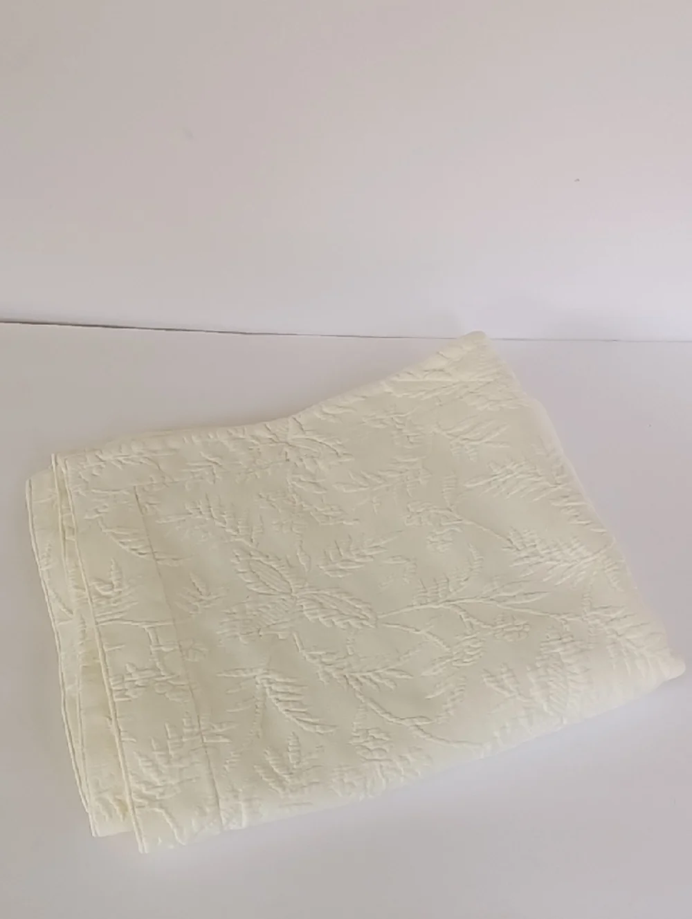 Vintage Ralph Lauren Cotton Leaves Jacquard Matelasse Standard Shams Pair Ecru